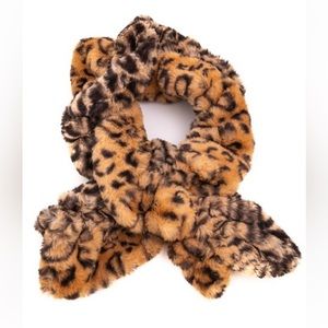 Super Luxurious Scrunchy Animal Faux Fur Pull-thru Scarf